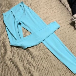 LIKE NEW lululemon align leggings size 6 ❤️